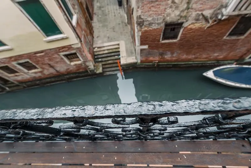 Charming Palace Corte Del Teatro Venice Italy