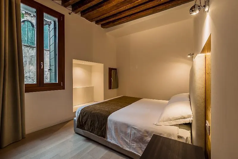 Aparthotel Charming Palace Corte Del Teatro Venice