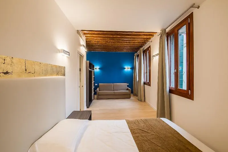 Aparthotel Charming Palace Corte Del Teatro Venice