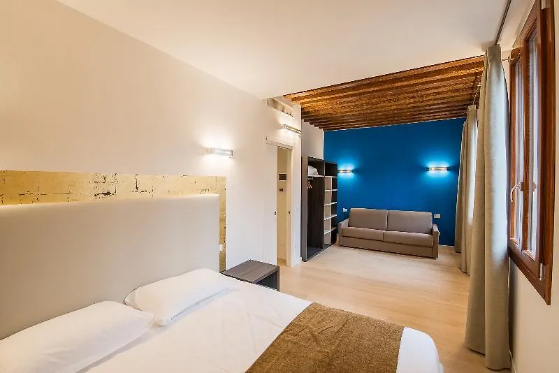Aparthotel Charming Palace Corte Del Teatro Venice