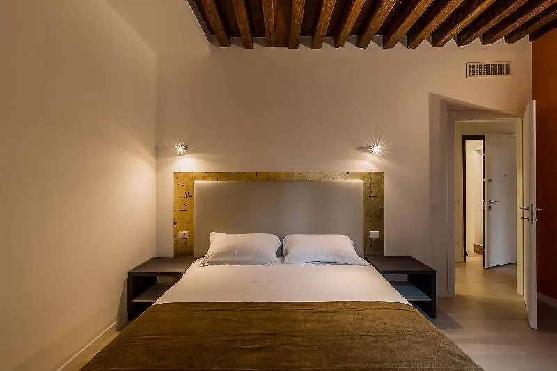 Charming Palace Corte Del Teatro Venice